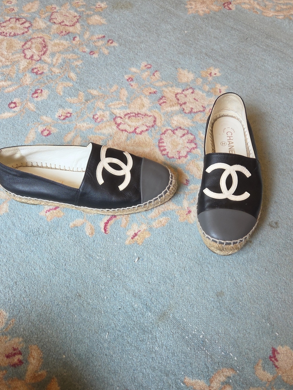 WOMEN'S AUTHENTIC CHANEL FLAT ESPADRILLES ESPADRILLE SHOES SZ 39 $975 BLACK GREY